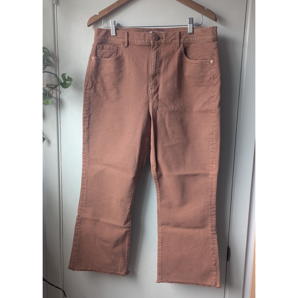 NWOT LOFT High Waist Flare Crop Jeans
